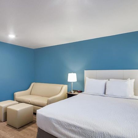 Woodspring Suites Chicago Addison Exteriör bild